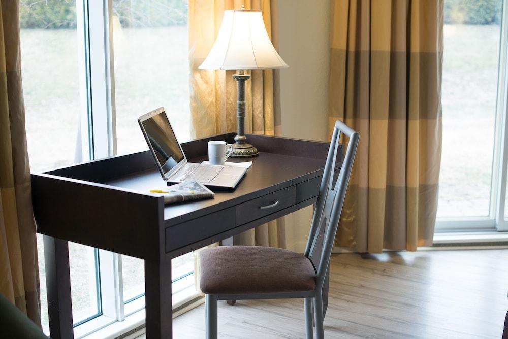 Days Inn By Wyndham Montmagny Zewnętrze zdjęcie