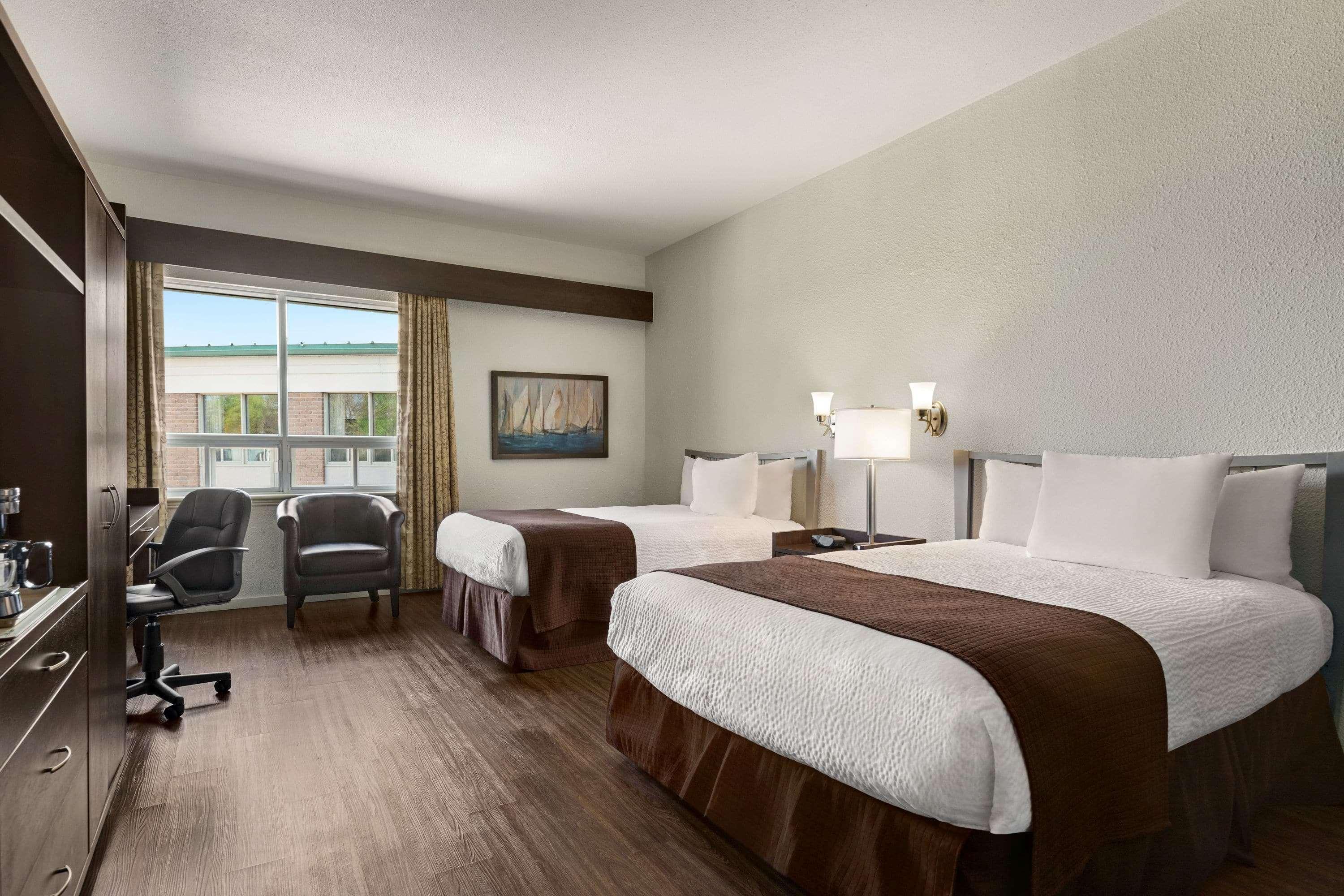 Days Inn By Wyndham Montmagny Zewnętrze zdjęcie