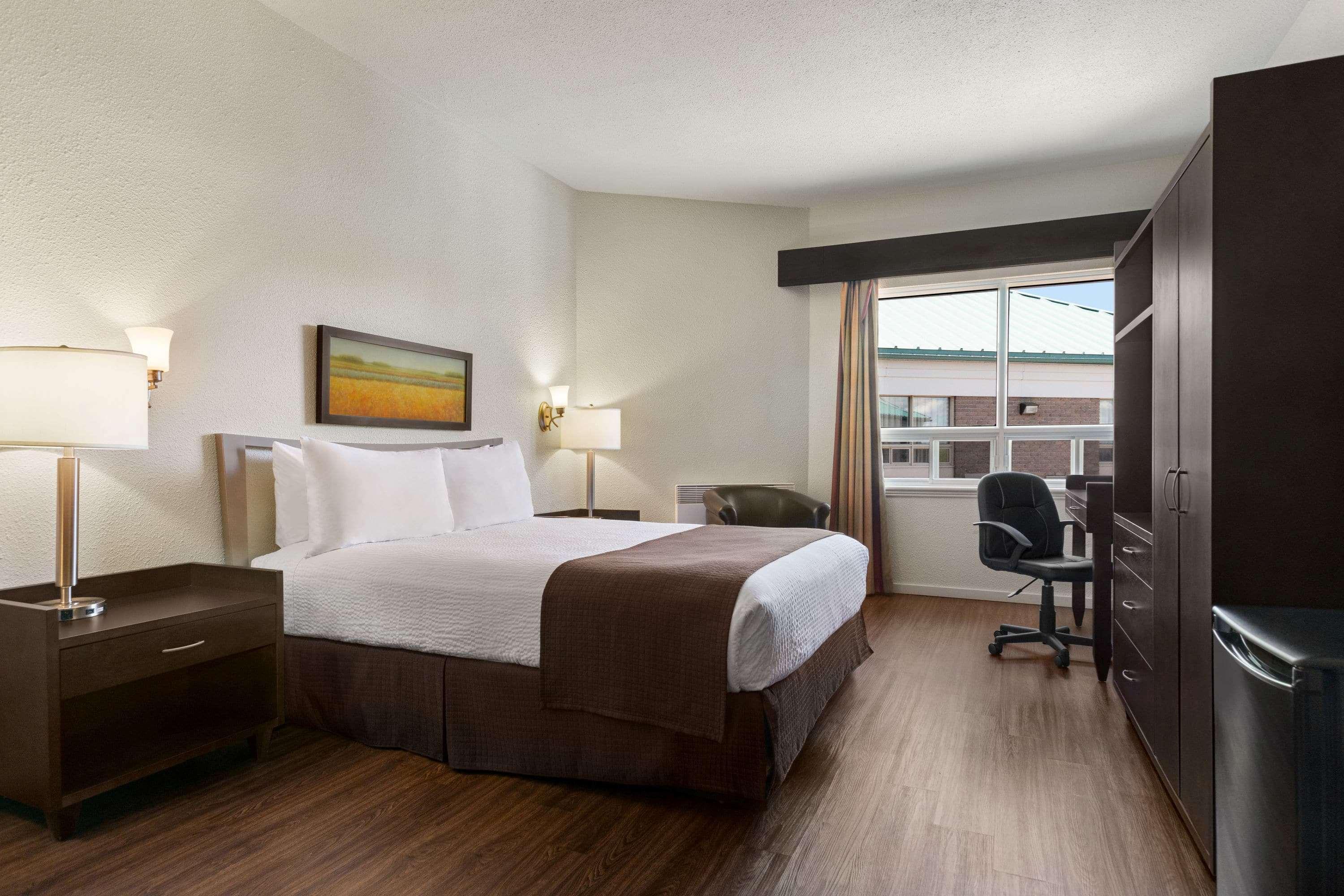 Days Inn By Wyndham Montmagny Zewnętrze zdjęcie