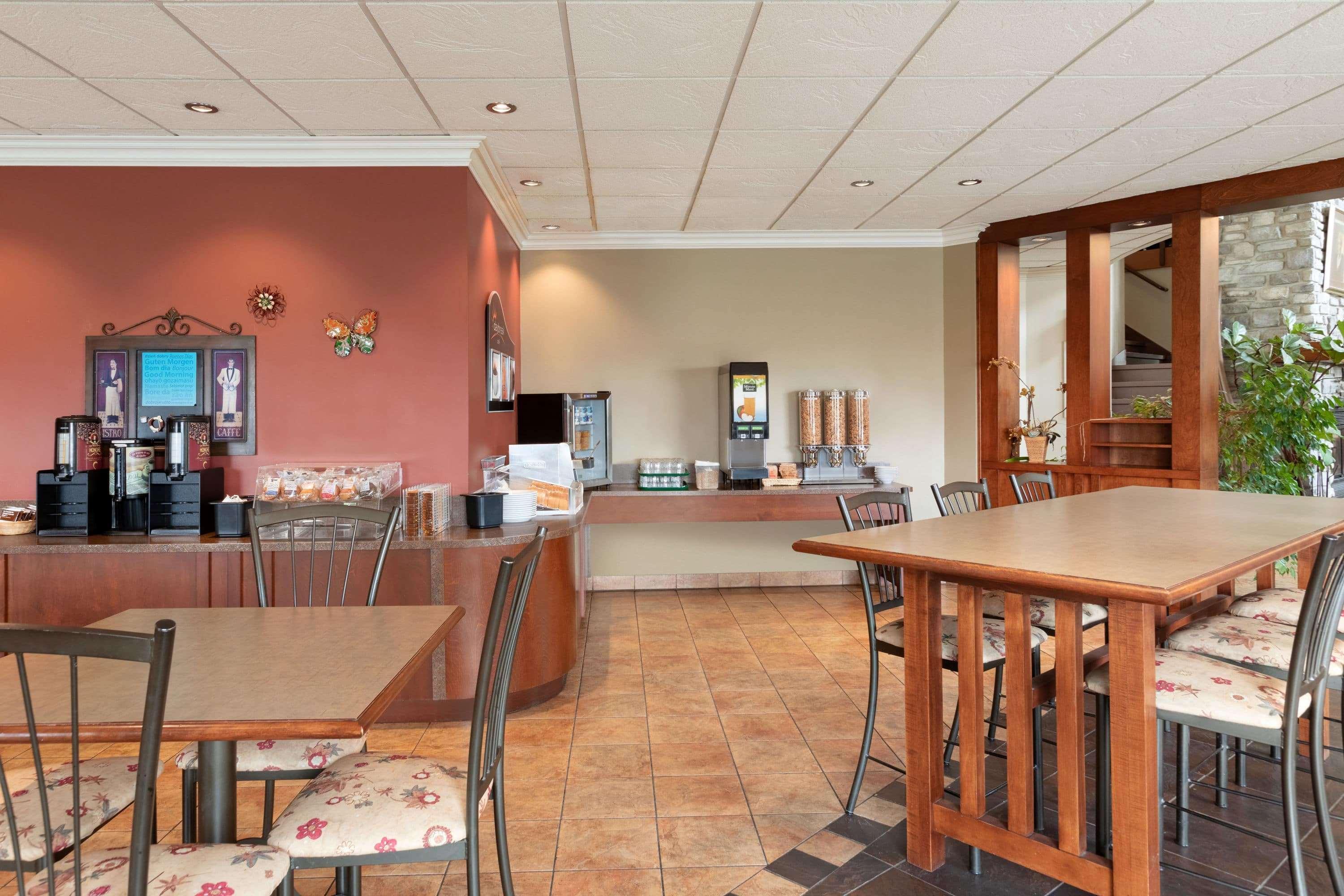 Days Inn By Wyndham Montmagny Zewnętrze zdjęcie