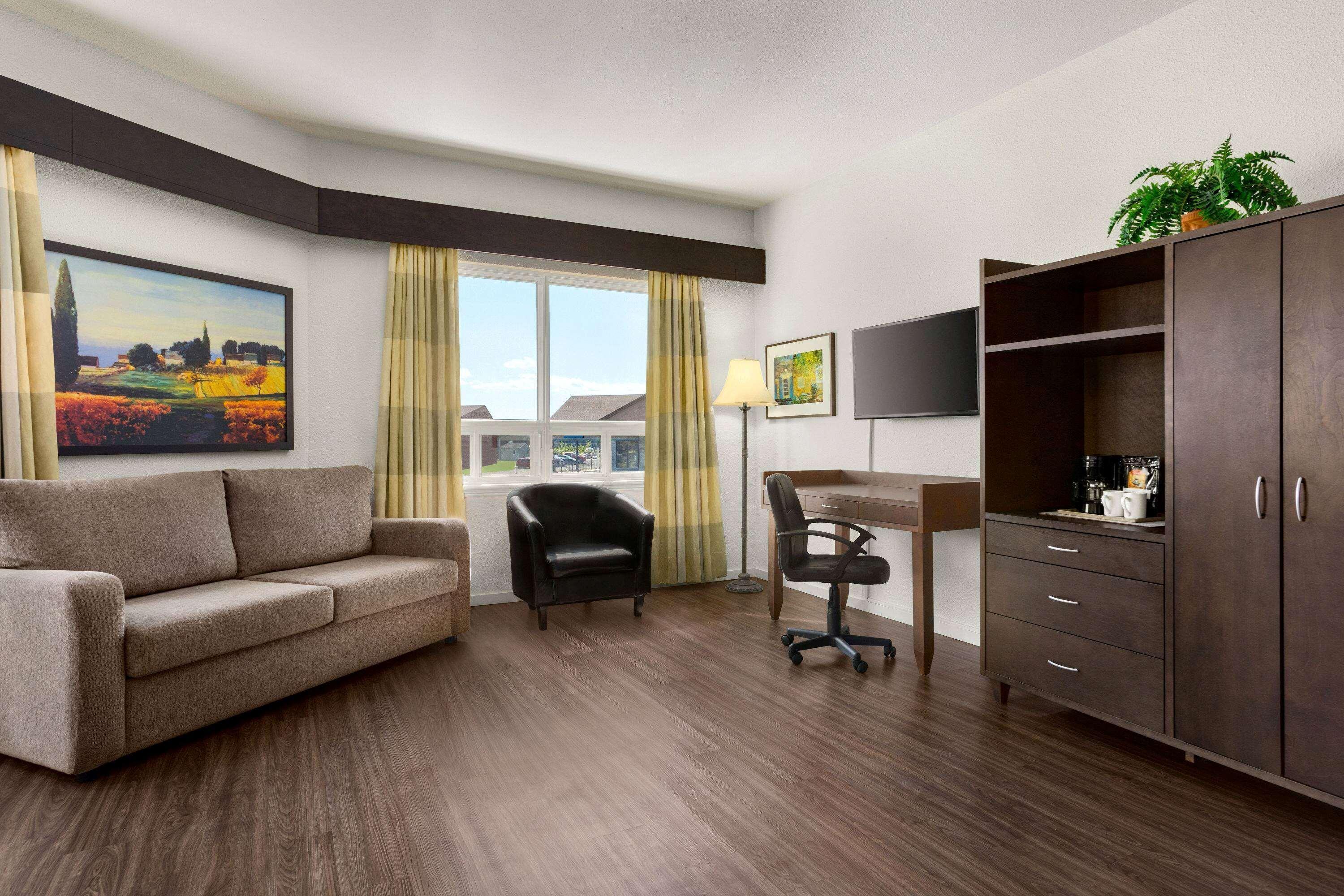 Days Inn By Wyndham Montmagny Zewnętrze zdjęcie