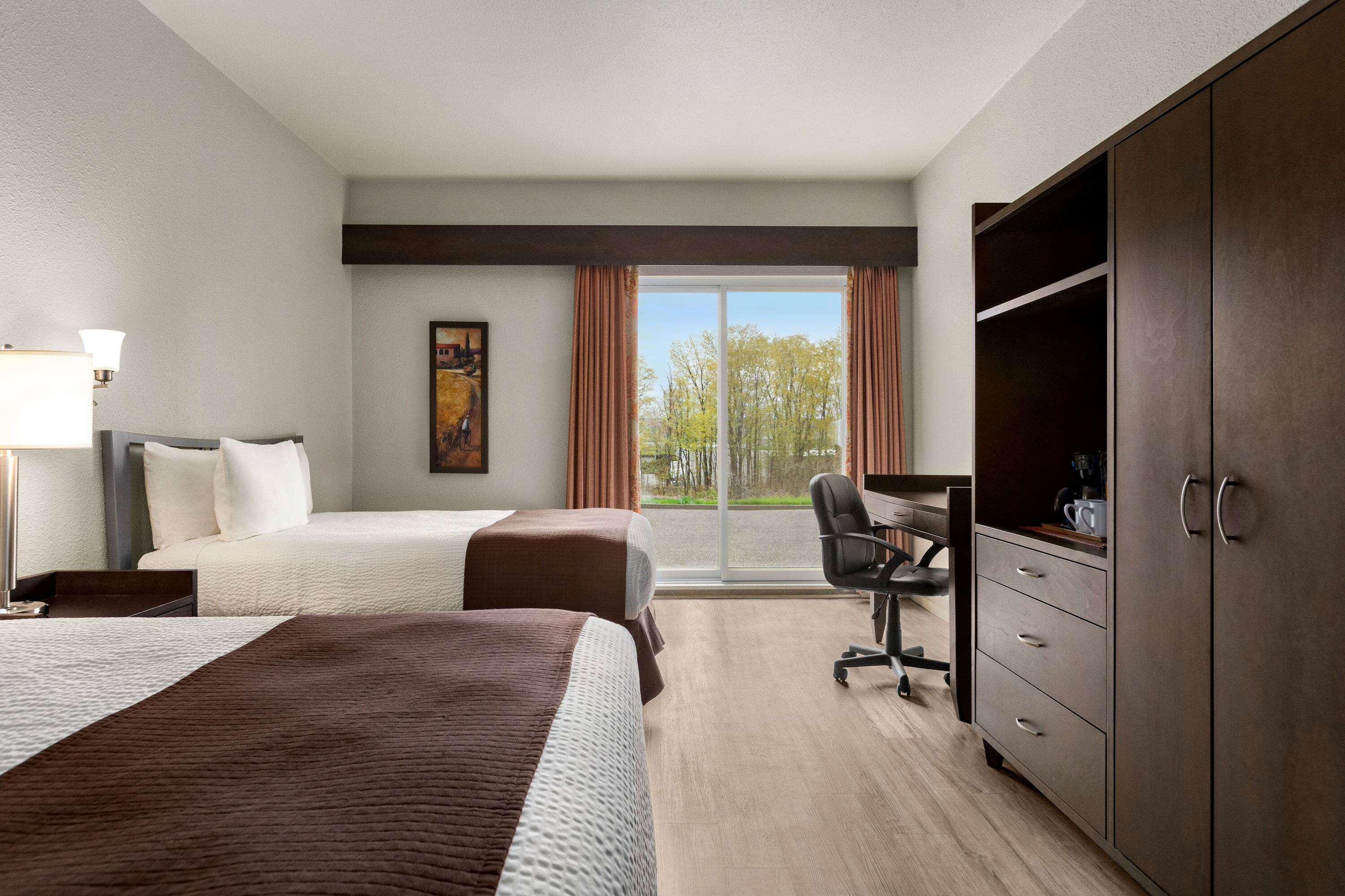 Days Inn By Wyndham Montmagny Zewnętrze zdjęcie
